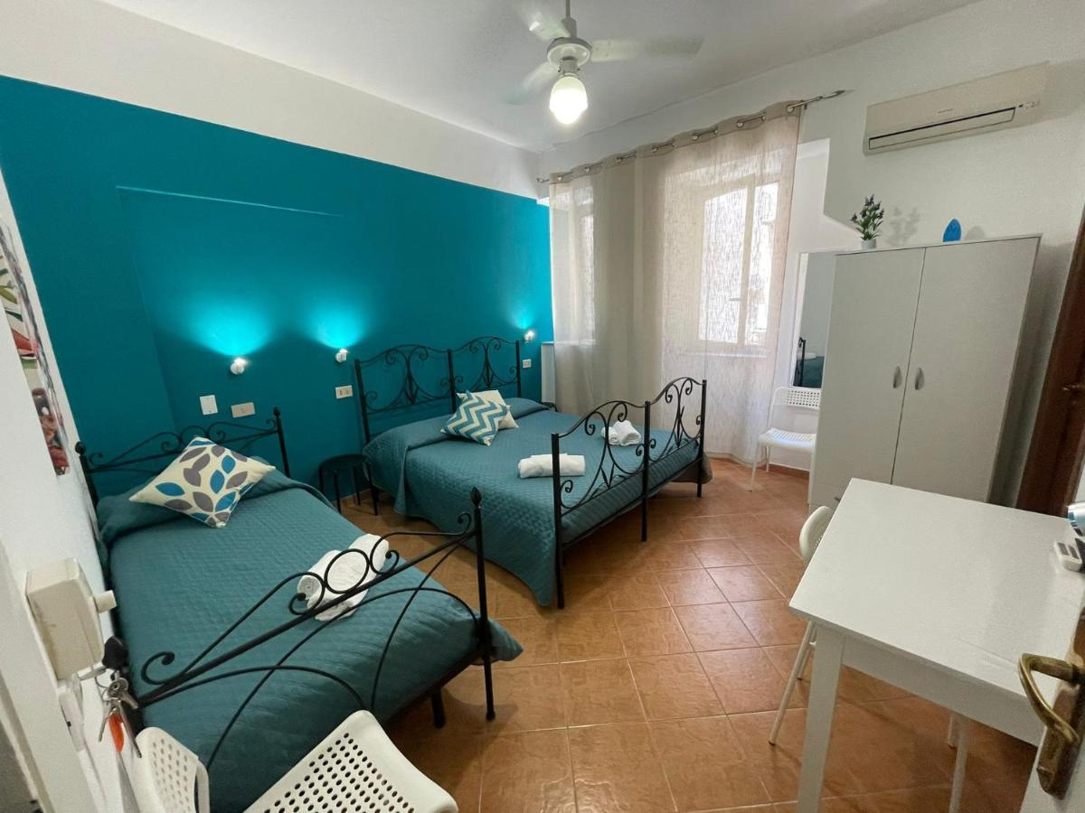 Maqueda Rooms Palermo Eksteriør billede
